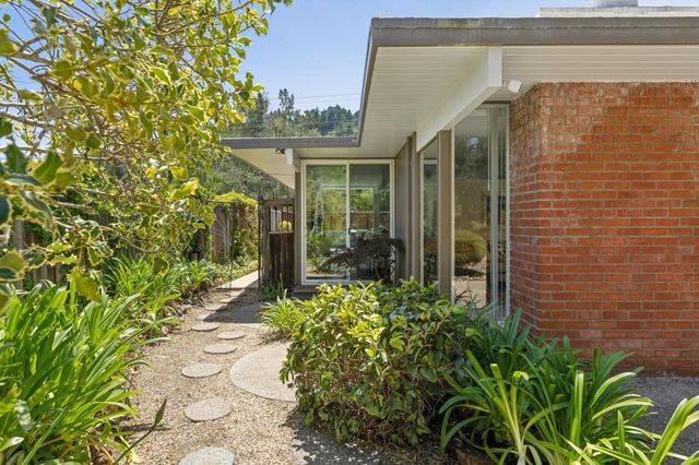 2236 Bunker Hill Drive, San Mateo, CA 94402