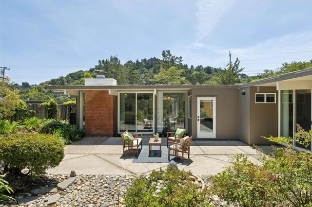 2236 Bunker Hill Drive, San Mateo, CA 94402