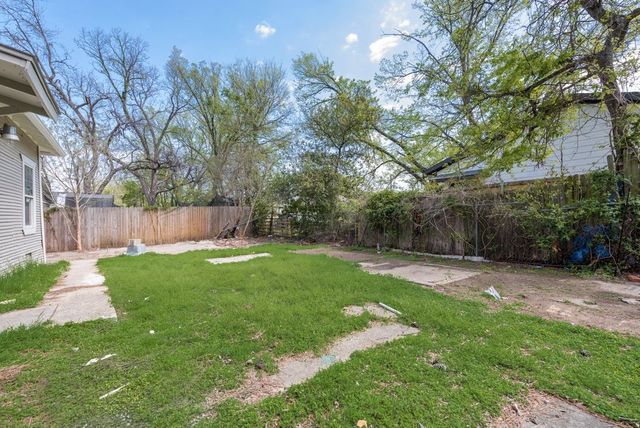 2818 Oakdale Street, Dallas, TX 75215