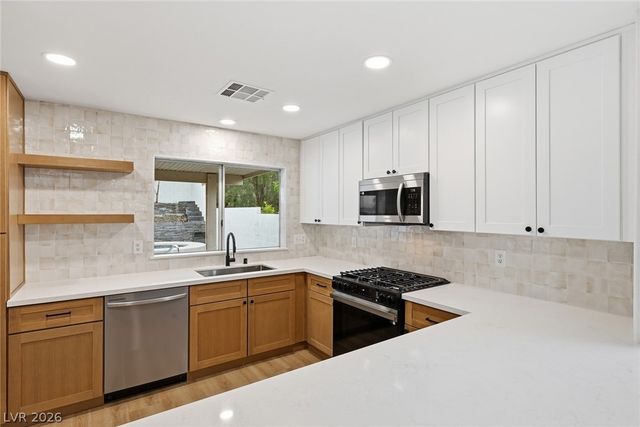 3929 Marble Mountain Street, Las Vegas, NV 89129