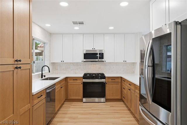 3929 Marble Mountain Street, Las Vegas, NV 89129