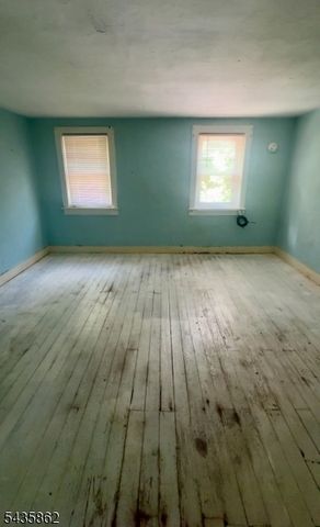 1004 Railroad Ave, Harmony Twp., NJ 08865