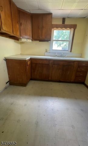 1004 Railroad Ave, Harmony Twp., NJ 08865