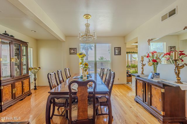 528 FLANAGAN Place, El Paso, TX 79928
