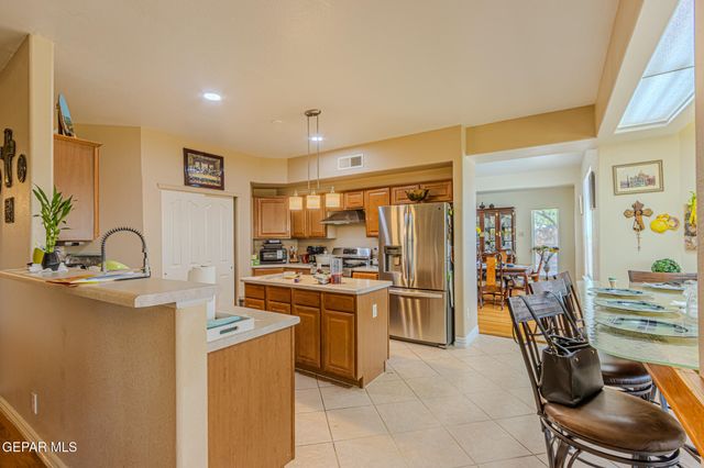 528 FLANAGAN Place, El Paso, TX 79928