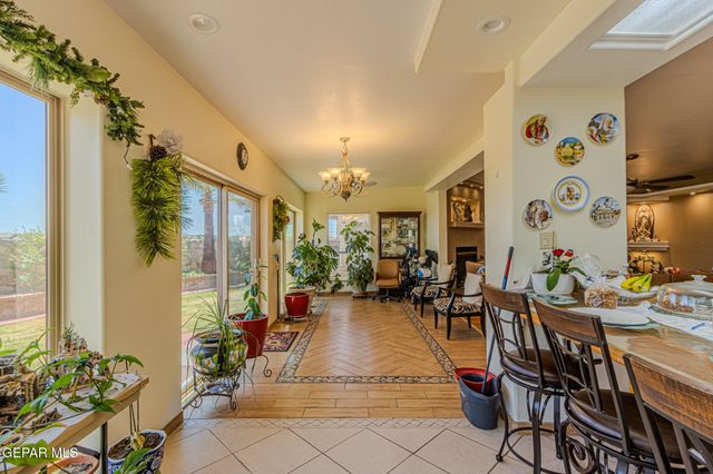 528 FLANAGAN Place, El Paso, TX 79928