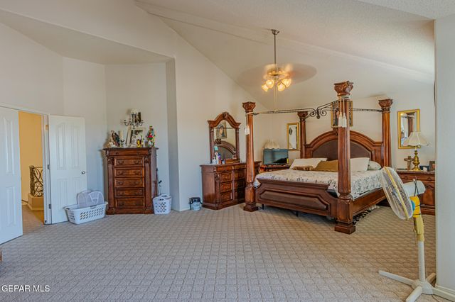 528 FLANAGAN Place, El Paso, TX 79928