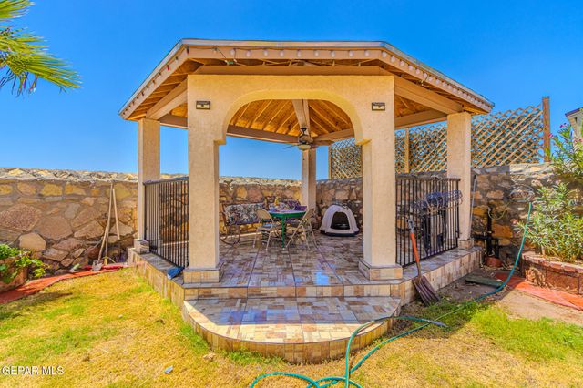 528 FLANAGAN Place, El Paso, TX 79928