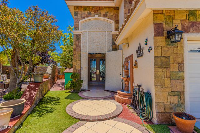 528 FLANAGAN Place, El Paso, TX 79928