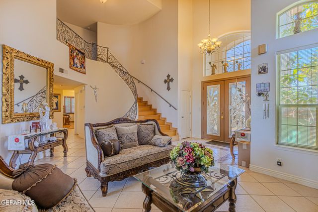 528 FLANAGAN Place, El Paso, TX 79928