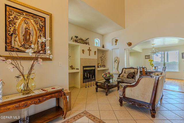 528 FLANAGAN Place, El Paso, TX 79928