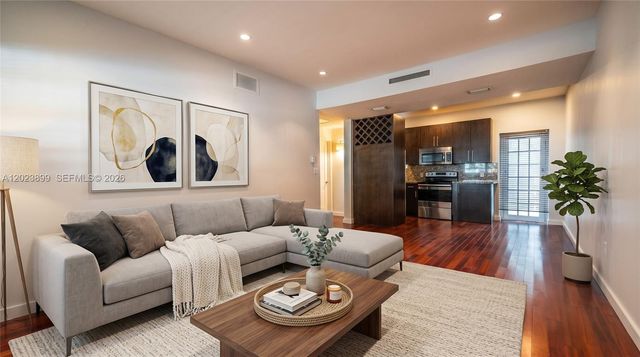 1438 Meridian Ave, Miami Beach, FL 33139