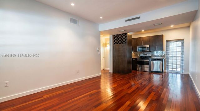 1438 Meridian Ave, Miami Beach, FL 33139