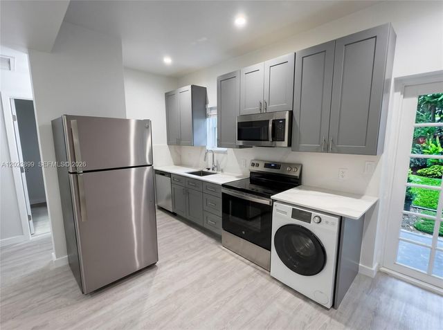 1438 Meridian Ave, Miami Beach, FL 33139
