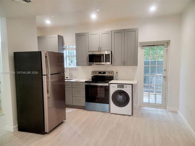 1438 Meridian Ave, Miami Beach, FL 33139