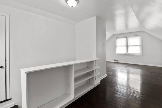 17583 Huntington Road, Detroit, MI 48219