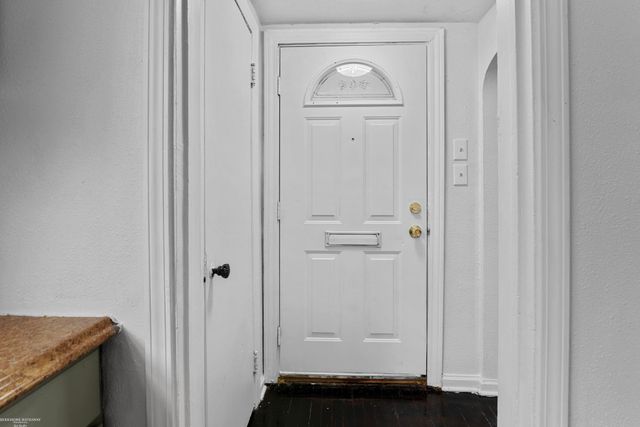 17583 Huntington Road, Detroit, MI 48219