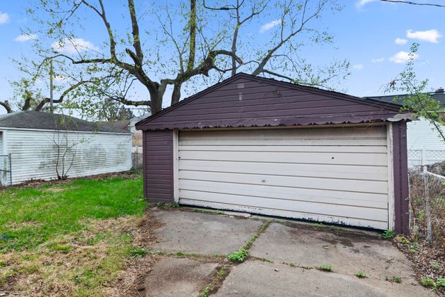 17583 Huntington Road, Detroit, MI 48219