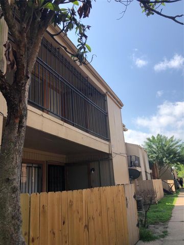 10100 S Gessner Road 212, Houston, TX 77071