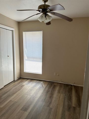 10100 S Gessner Road 212, Houston, TX 77071