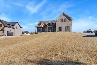 1775 Sulphur College Rd, Hartsville, TN 37074