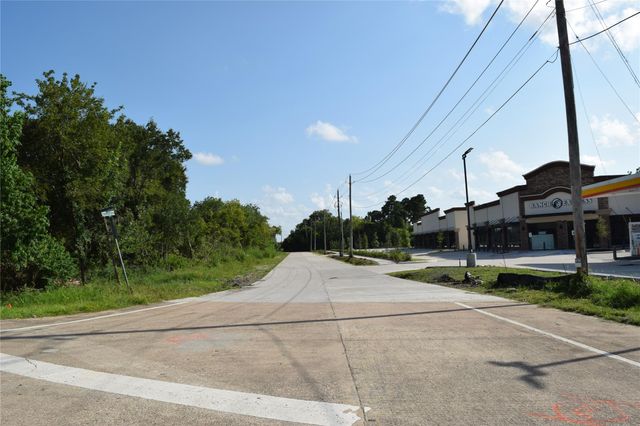 2304 Old Road, Friendswood, TX 77546