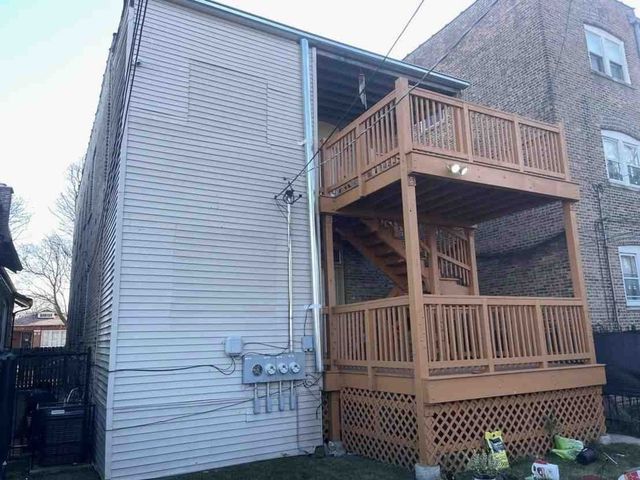 7420 S Bennett Avenue, Chicago, IL 60649