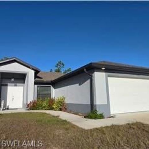 1703 Edison AVE, Lehigh Acres, FL 33972