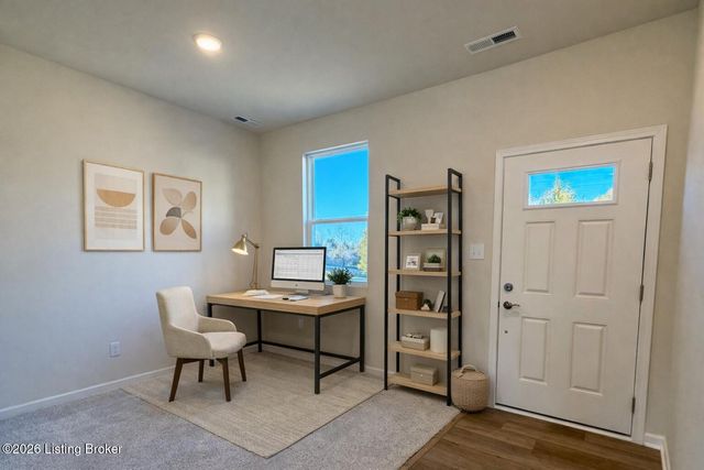 16901 Aiken Cir, Louisville, KY 40245