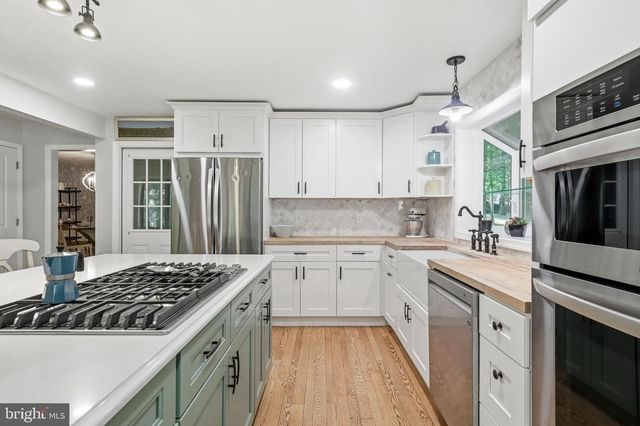 1152 BARBARA DR, Cherry Hill, NJ 08003