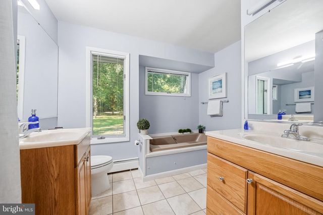 1152 BARBARA DR, Cherry Hill, NJ 08003
