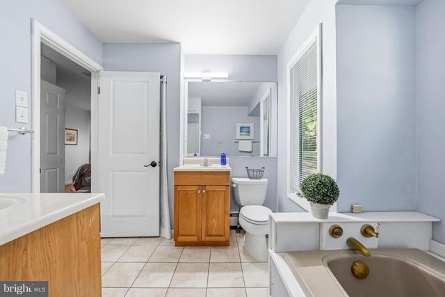 1152 BARBARA DR, Cherry Hill, NJ 08003