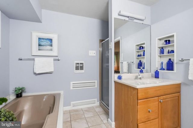 1152 BARBARA DR, Cherry Hill, NJ 08003