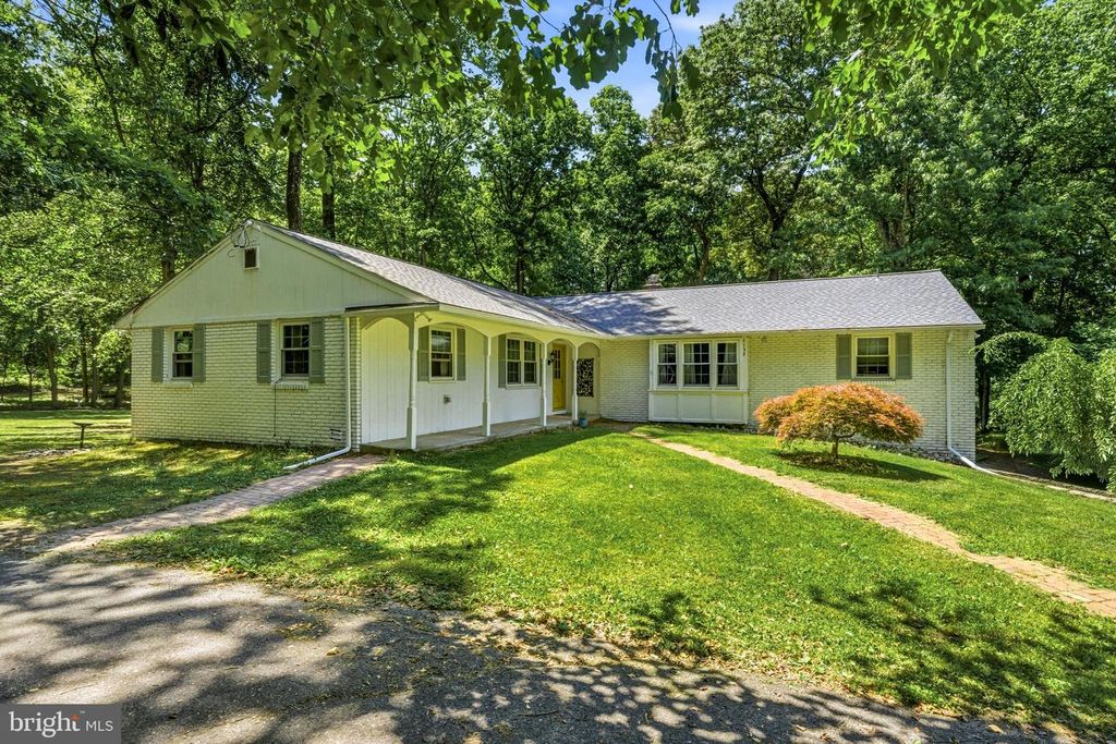 1152 BARBARA DR, Cherry Hill, NJ 08003