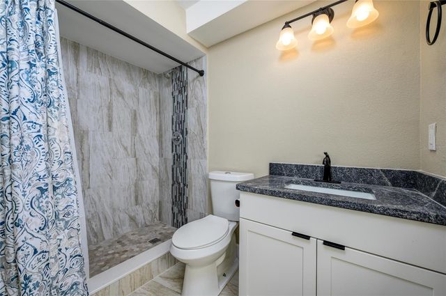 11425 47TH AVENUE N, St Petersburg, FL 33708