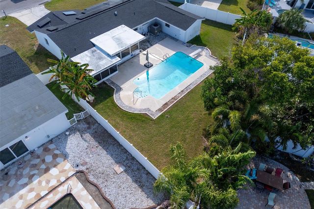 11425 47TH AVENUE N, St Petersburg, FL 33708