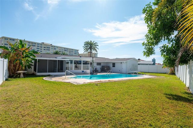 11425 47TH AVENUE N, St Petersburg, FL 33708