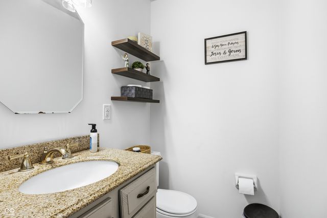 1720 Ridge Hill Lane, Indianapolis, IN 46217