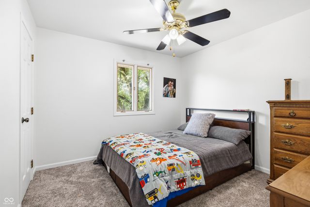 1720 Ridge Hill Lane, Indianapolis, IN 46217