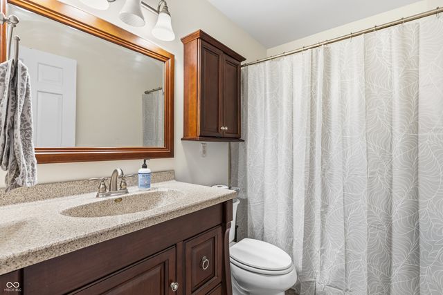 1720 Ridge Hill Lane, Indianapolis, IN 46217