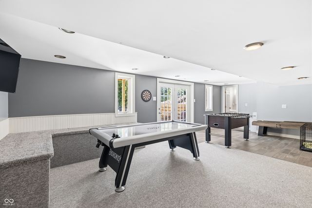 1720 Ridge Hill Lane, Indianapolis, IN 46217