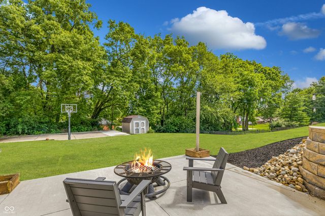 1720 Ridge Hill Lane, Indianapolis, IN 46217