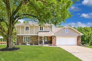 1720 Ridge Hill Lane, Indianapolis, IN 46217