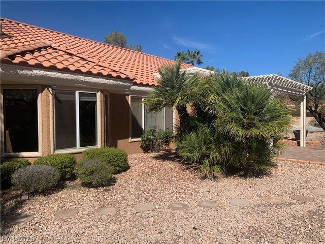 2924 Crown Ridge Drive, Las Vegas, NV 89134