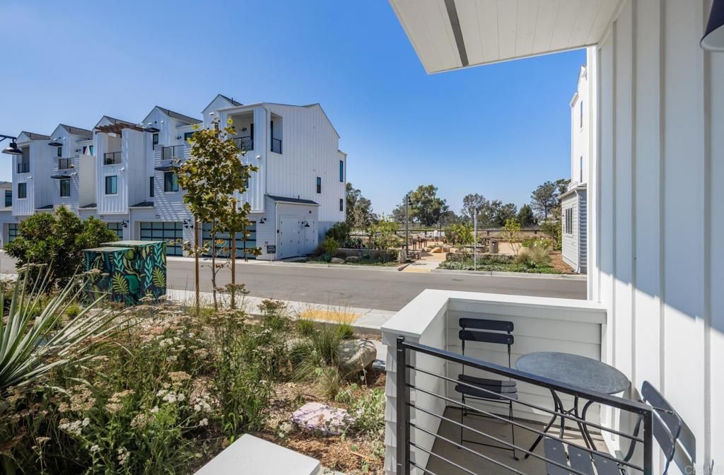 1502 Livorno Place 104, Encinitas, CA 92024 — exterior