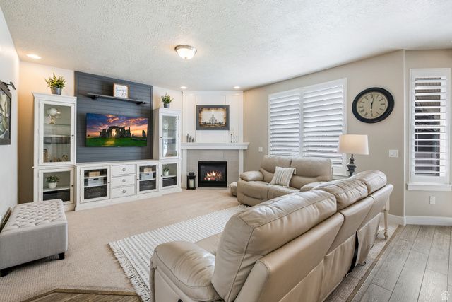 3803 W COASTAL DUNE DR, South Jordan, UT 84009