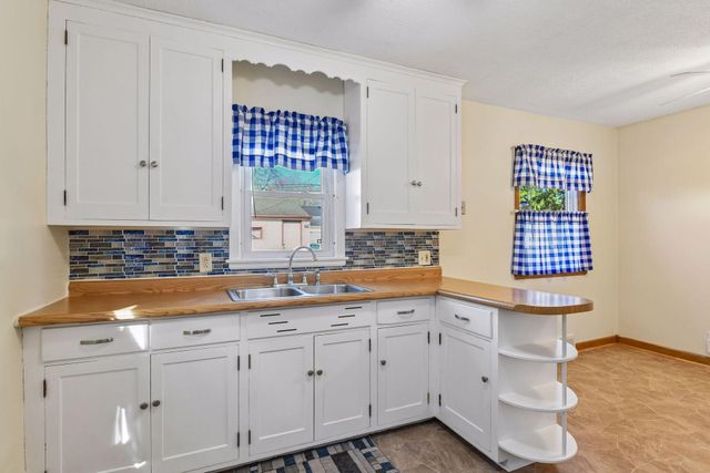 3631 Upton Avenue N, Minneapolis, MN 55412