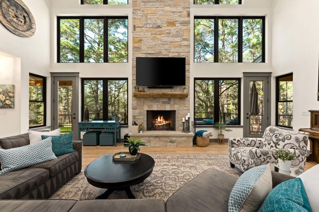 120 Sage CV, Bastrop, TX 78602