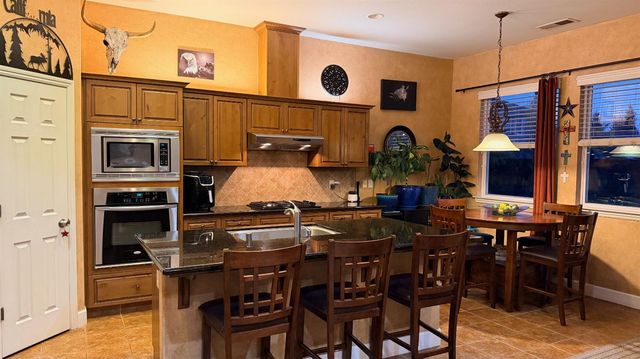 7253 W Morris Avenue, Fresno, CA 93723