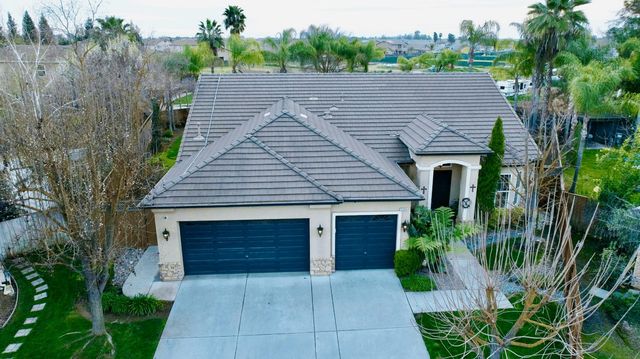 7253 W Morris Avenue, Fresno, CA 93723